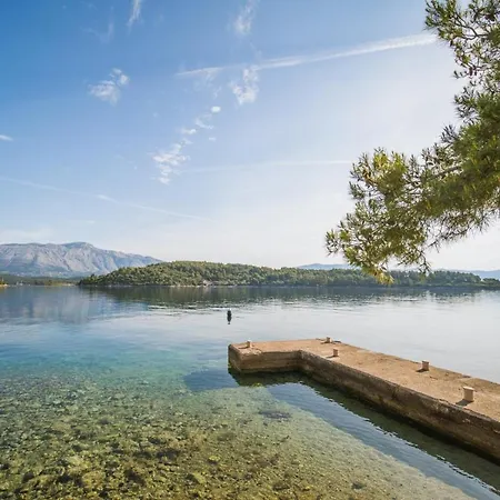 아파트 4446b 룸바르다