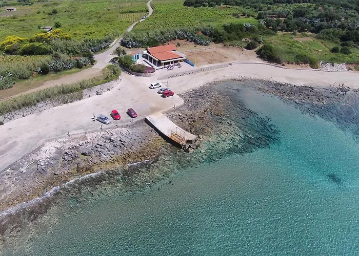 4446b Διαμέρισμα *