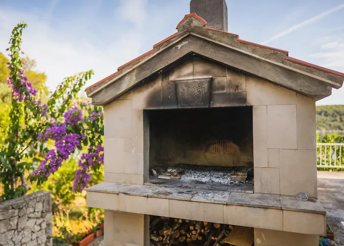 4446b * Λομπάρδα